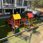 Piaskowe Z Widokiem Na Morze Tarasem Na Dachu 公寓 罗威