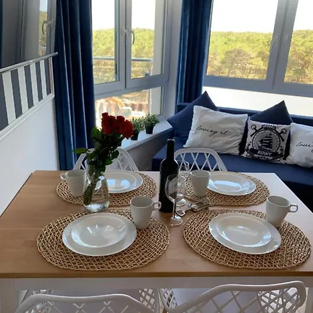 Piaskowe Z Widokiem Na Morze Tarasem Na Dachu 아파트 *