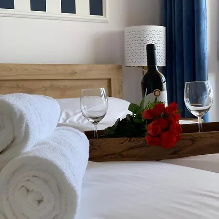 Piaskowe Z Widokiem Na Morze Tarasem Na Dachu