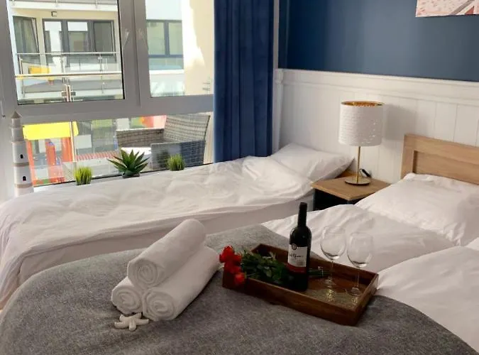 Piaskowe Z Widokiem Na Morze Tarasem Na Dachu Apartament